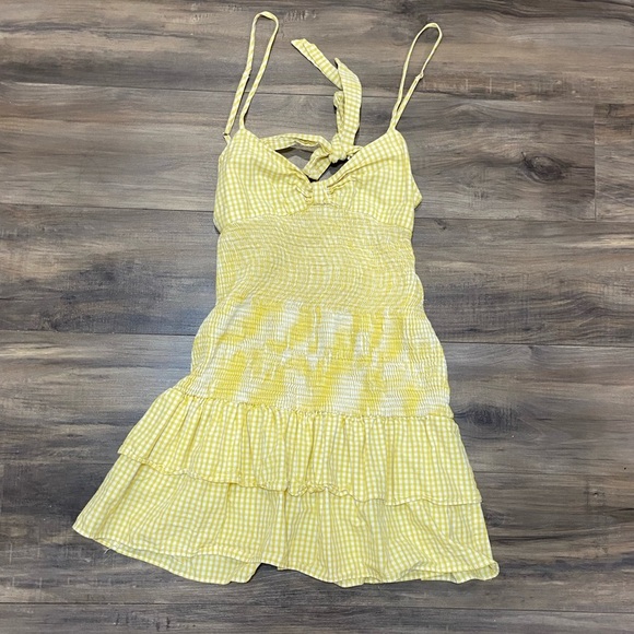 Zara Dresses & Skirts - Zara Yellow Checkered Backless Sundress